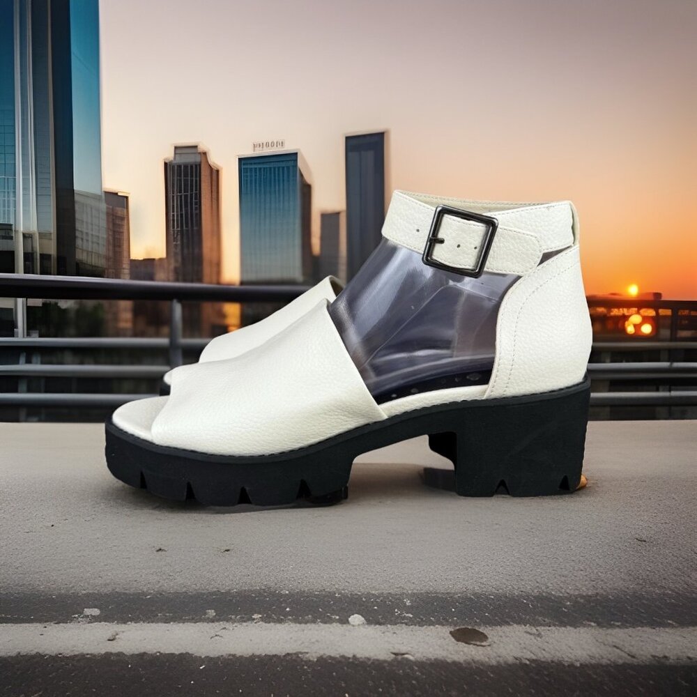 ✅BC (BORN IN CALIFORNIA) Sandals Woman’s 10 Platform Block Heels Open Toe White